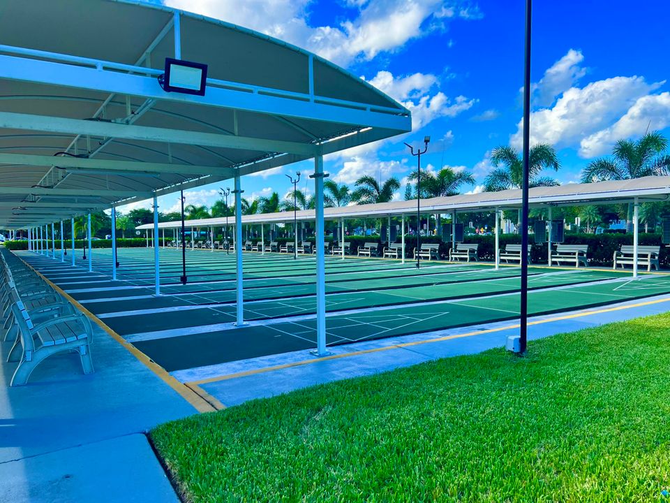 待售: $80,000 (1 贝兹, 1 浴室, 700 平方英尺)