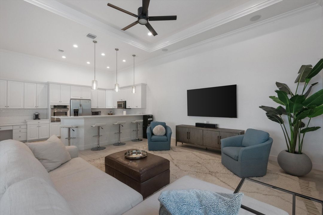 В аренду: $20,000 (3 спален, 4 ванн, 2395 Квадратных фут)