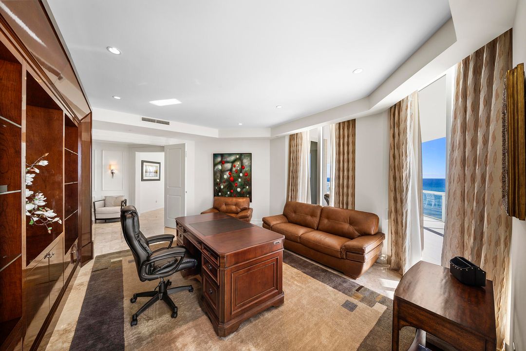 На продажу: $10,500,000 (5 спален, 5 ванн, 7445 Квадратных фут)