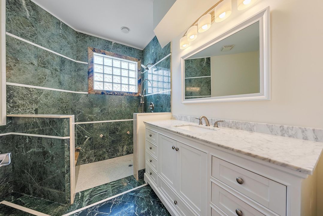 For Sale: $389,000 (3 beds, 2 baths, 1549 Square Feet)