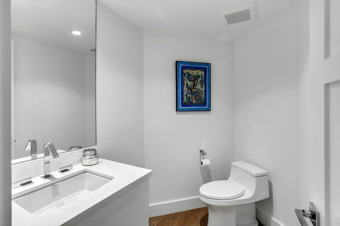 Active With Contract: $3,995,000 (2 beds, 2 baths, 2385 Square Feet)