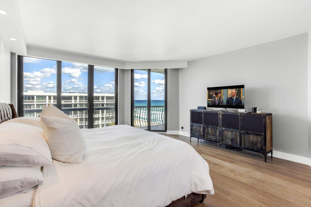 Active With Contract: $3,995,000 (2 beds, 2 baths, 2385 Square Feet)
