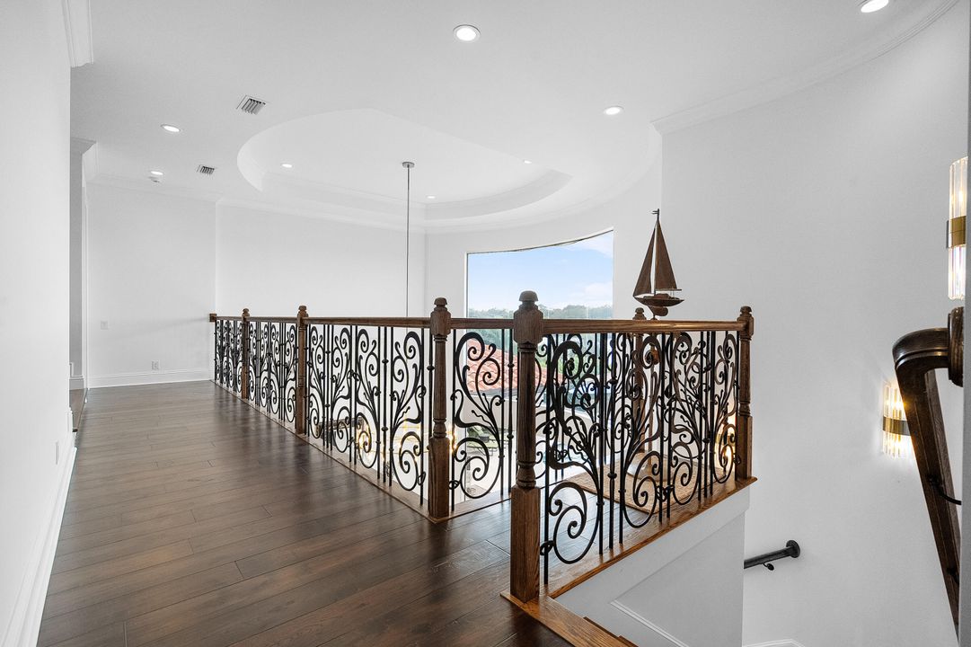 For Sale: $3,495,000 (6 beds, 7 baths, 6213 Square Feet)