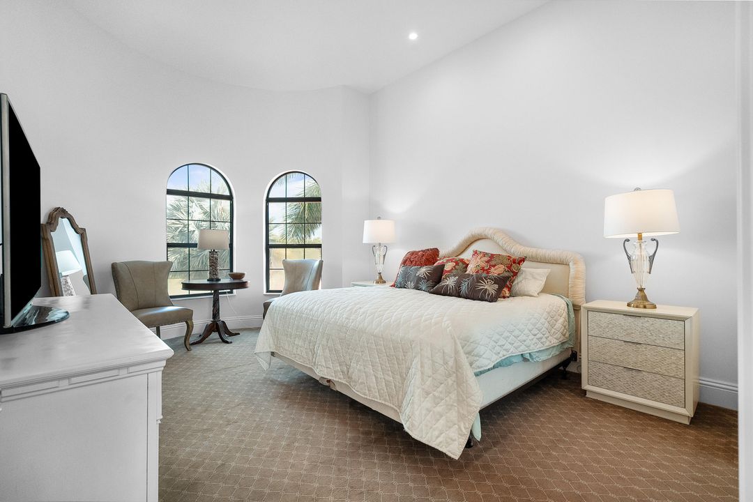 For Sale: $3,495,000 (6 beds, 7 baths, 6213 Square Feet)