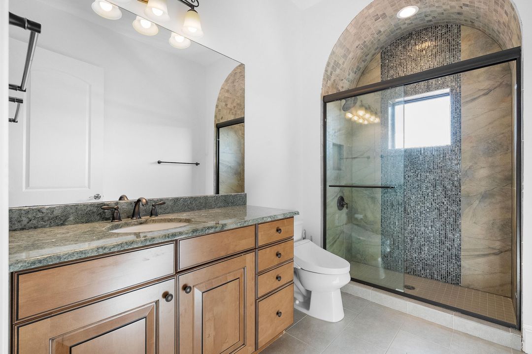 For Sale: $3,495,000 (6 beds, 7 baths, 6213 Square Feet)