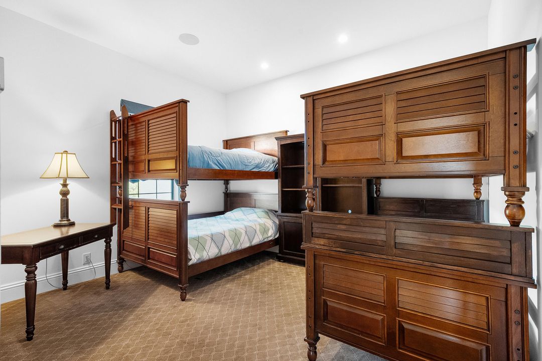 For Sale: $3,495,000 (6 beds, 7 baths, 6213 Square Feet)