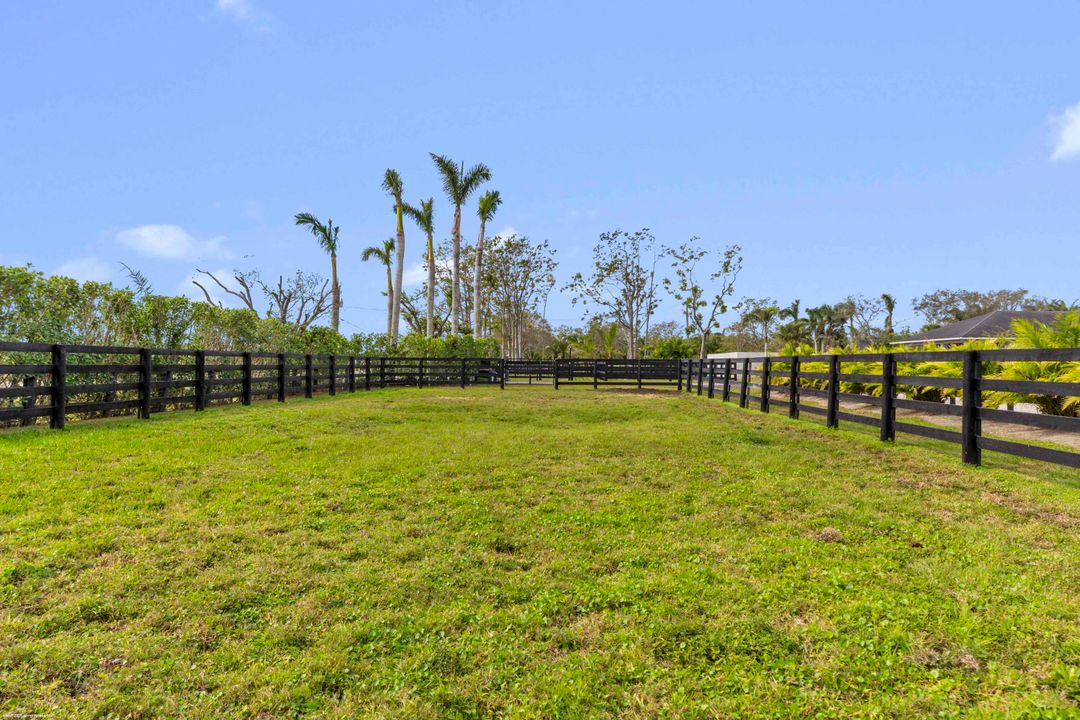 合同活跃: $3,900,000 (0 贝兹, 0 浴室, 1300 平方英尺)