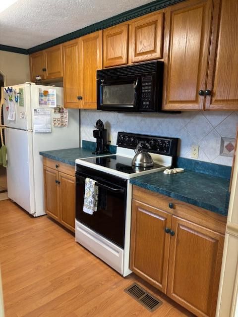 For Sale: $30,000 (2 beds, 2 baths, 1248 Square Feet)