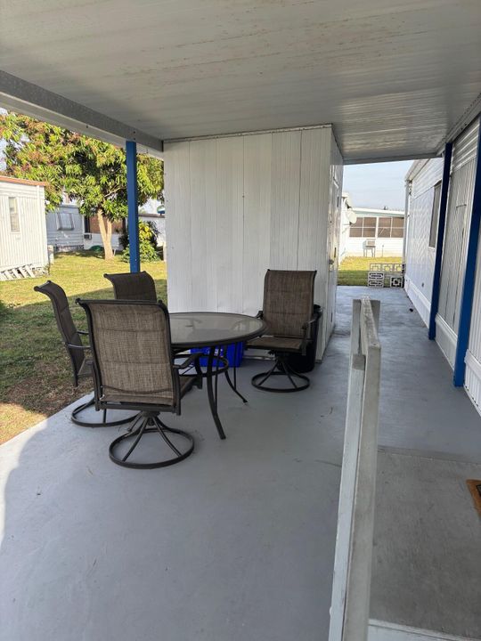 待售: $59,900 (2 贝兹, 2 浴室, 1240 平方英尺)