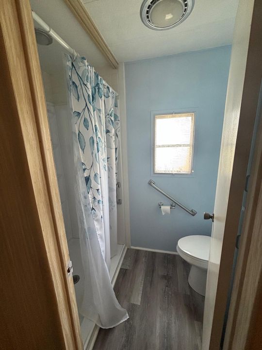 待售: $59,900 (2 贝兹, 2 浴室, 1240 平方英尺)