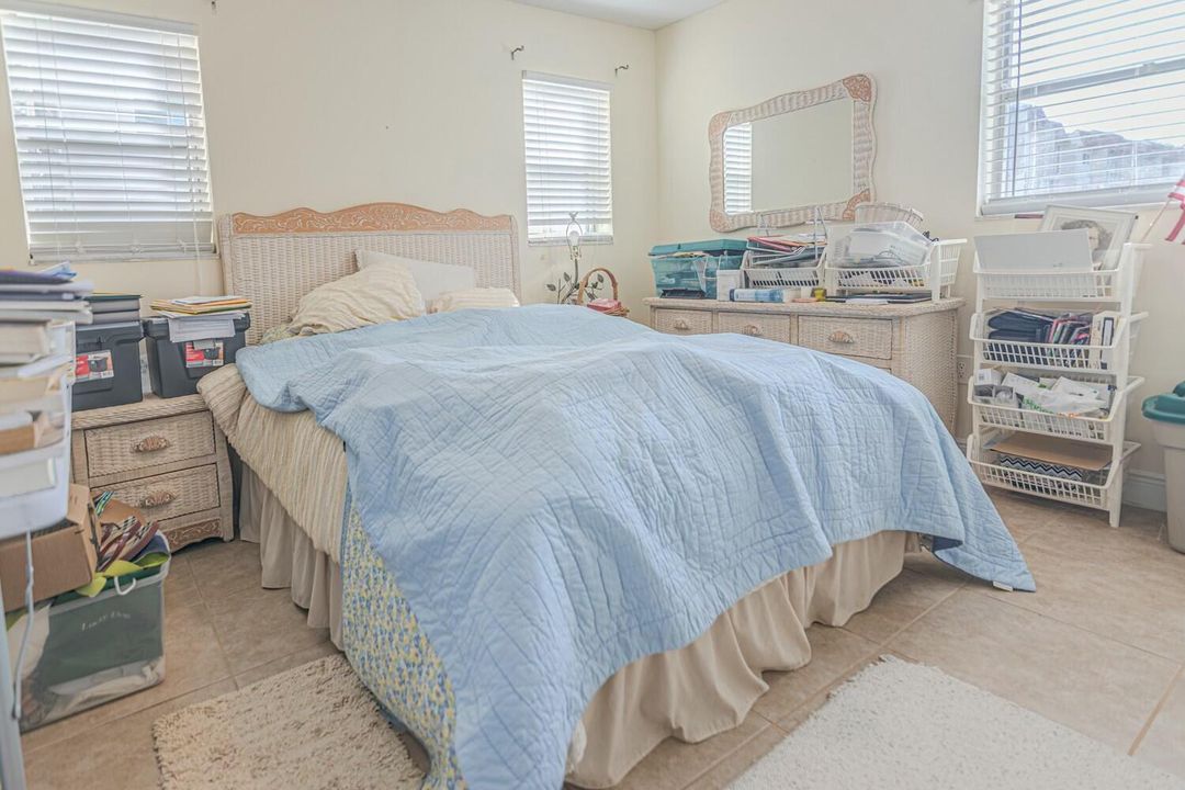 Active With Contract: $94,999 (2 beds, 2 baths, 850 Square Feet)