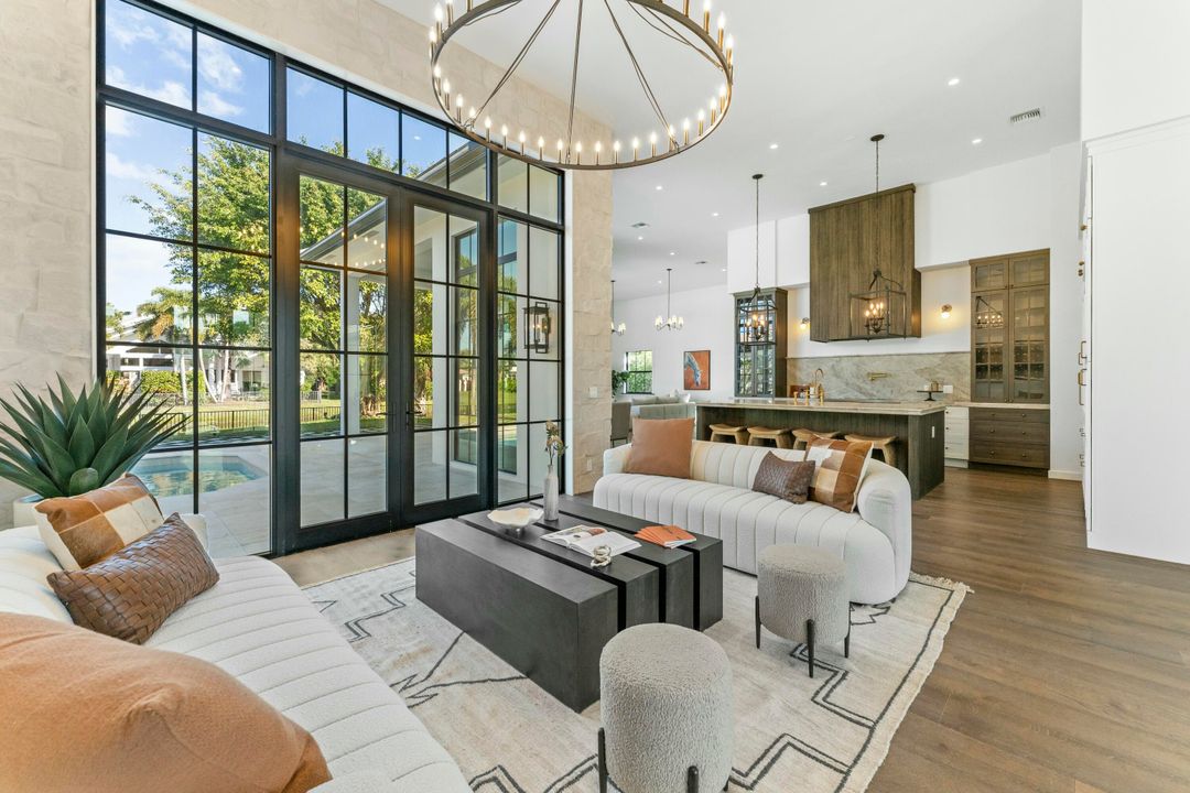 Недавно продано: $3,750,000 (3 спален, 3 ванн, 3249 Квадратных фут)