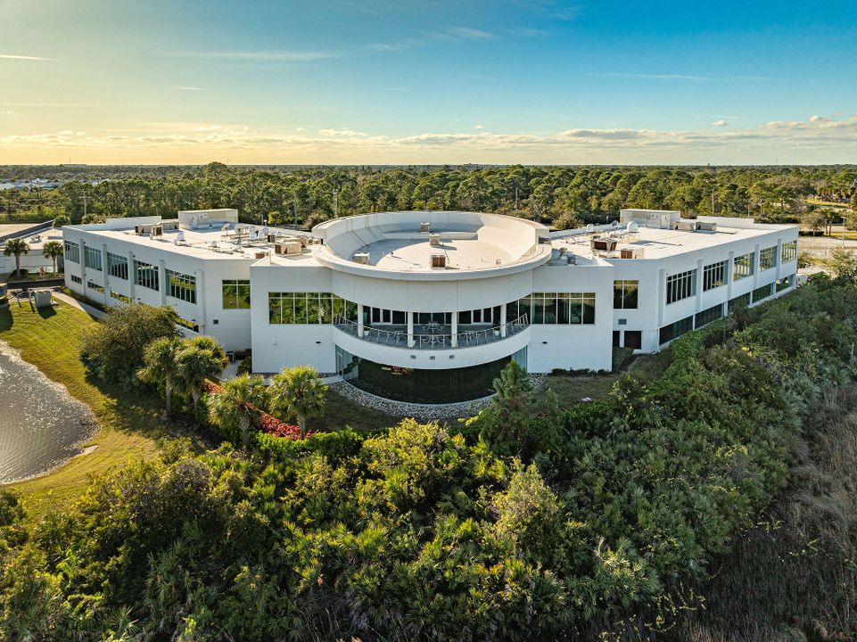 待售: $17,900,000 (0 贝兹, 0 浴室, 61819 平方英尺)