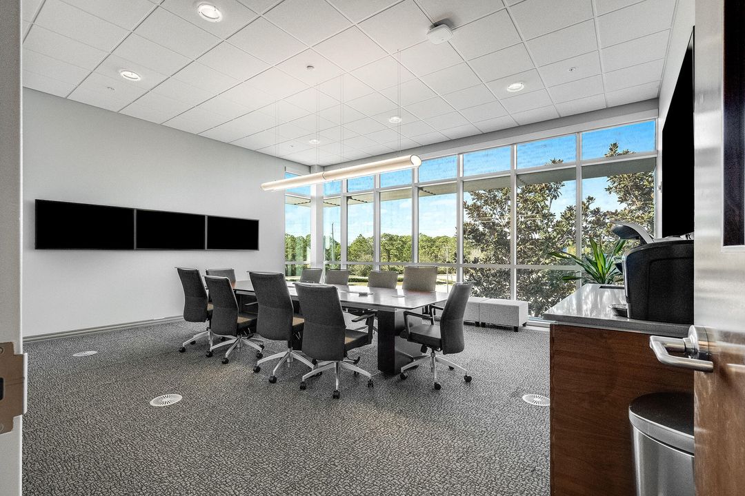 待售: $17,900,000 (0 贝兹, 0 浴室, 61819 平方英尺)