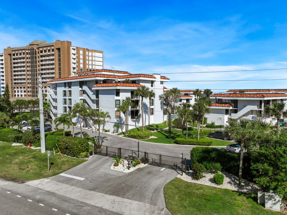 Activo con contrato: $375,000 (3 camas, 3 baños, 1919 Pies cuadrados)