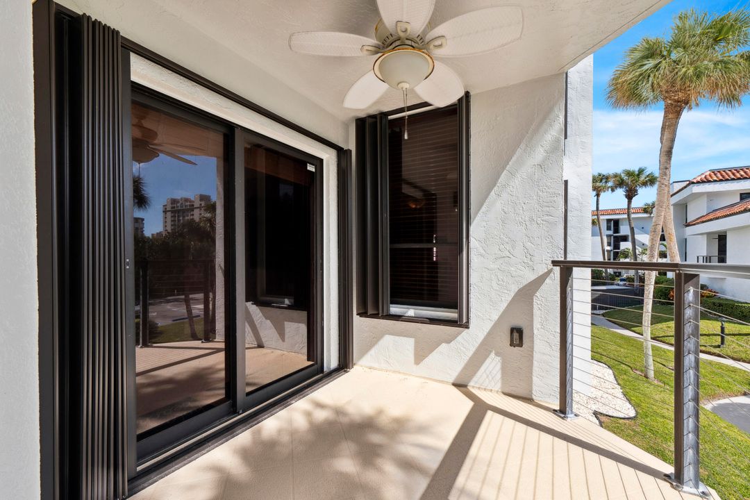 Activo con contrato: $375,000 (3 camas, 3 baños, 1919 Pies cuadrados)