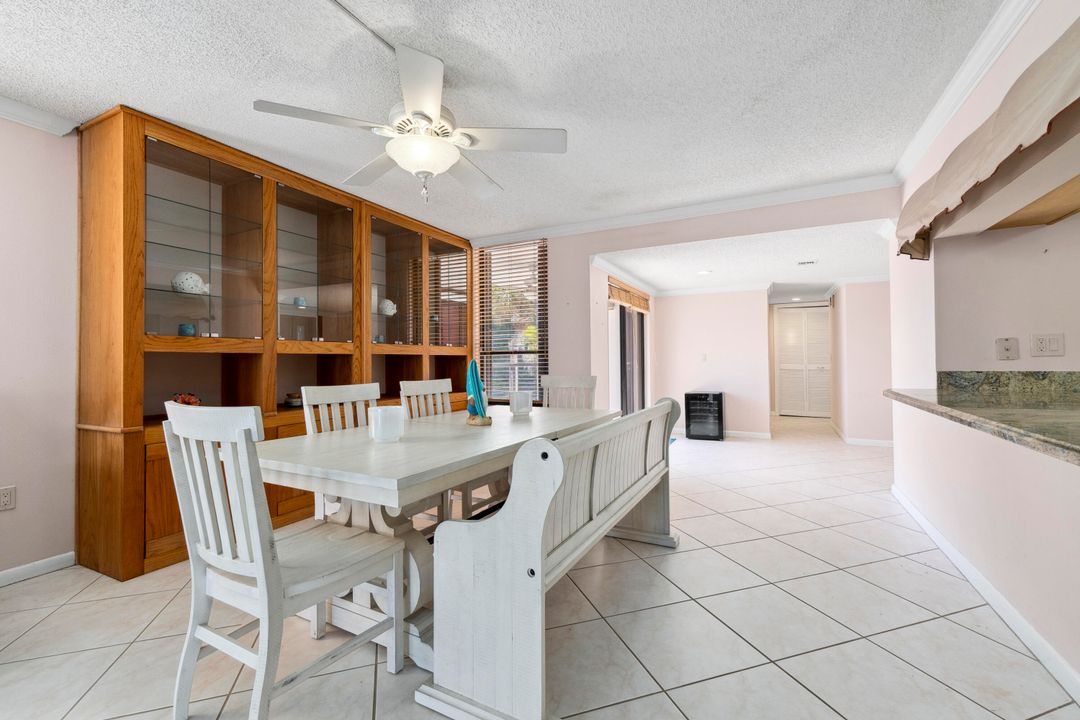 Activo con contrato: $375,000 (3 camas, 3 baños, 1919 Pies cuadrados)