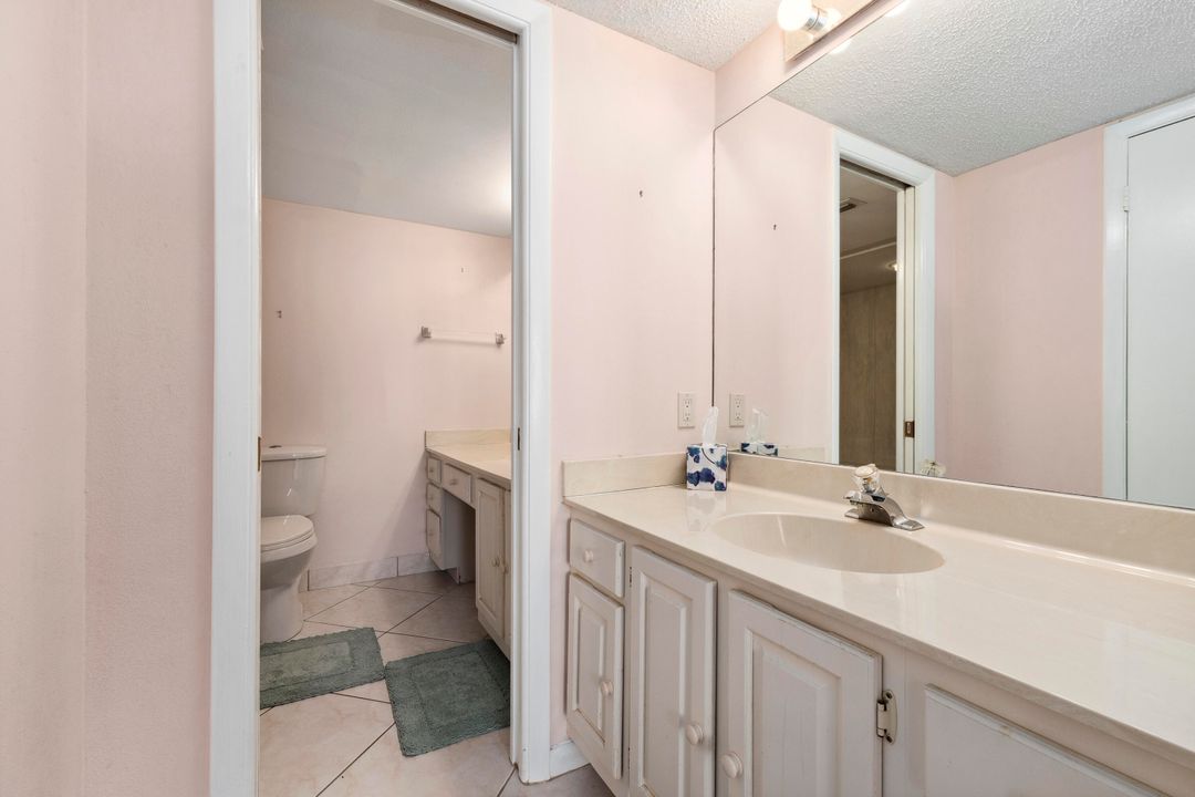 Activo con contrato: $375,000 (3 camas, 3 baños, 1919 Pies cuadrados)