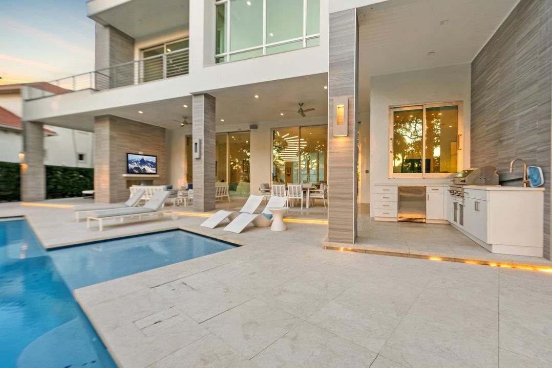 待售: $13,275,000 (5 贝兹, 5 浴室, 6876 平方英尺)