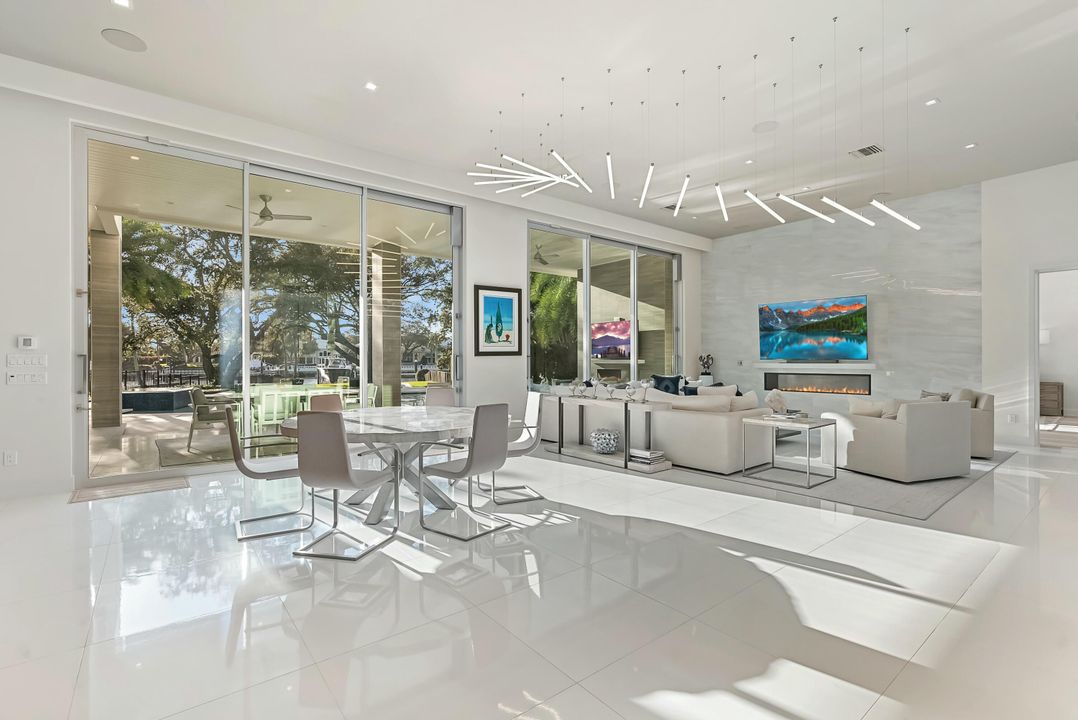 待售: $13,275,000 (5 贝兹, 5 浴室, 6876 平方英尺)