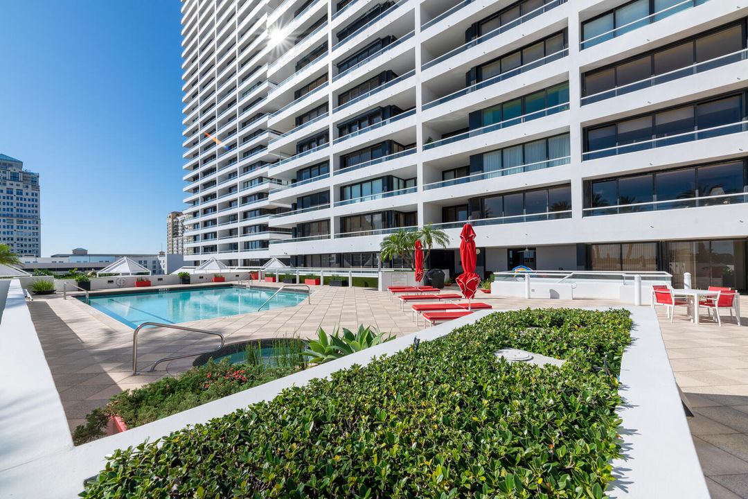Active With Contract: $2,450,000 (2 beds, 2 baths, 2091 Square Feet)