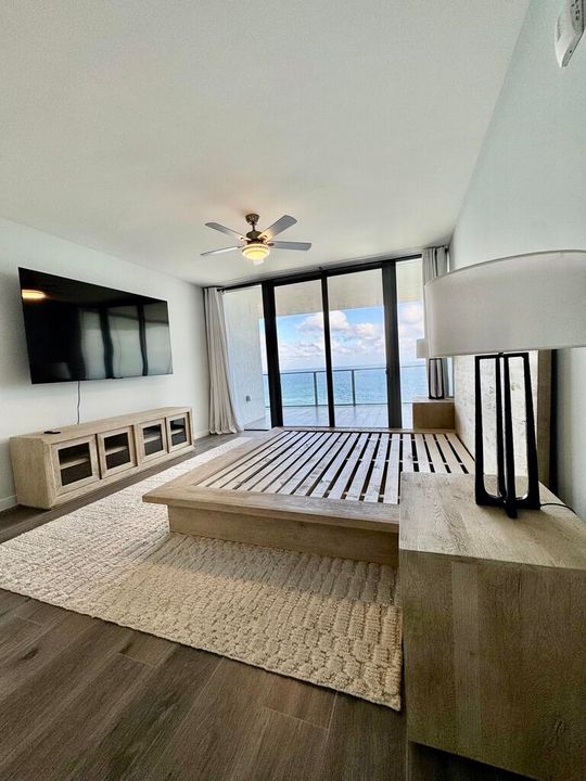 Activo con contrato: $20,000 (3 camas, 3 baños, 2162 Pies cuadrados)