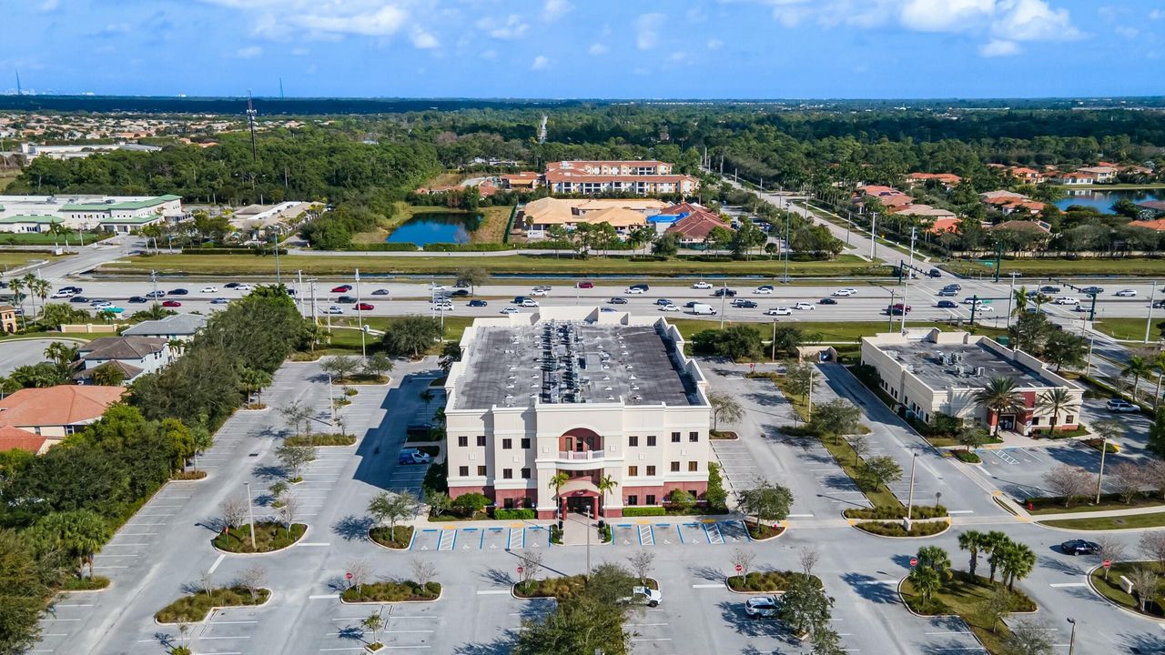 На продажу: $450,000 (0 спален, 0 ванн, 720 Квадратных фут)