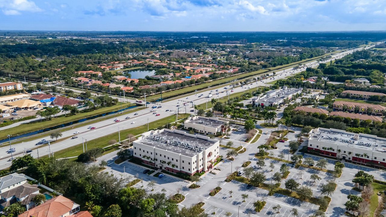 На продажу: $450,000 (0 спален, 0 ванн, 720 Квадратных фут)