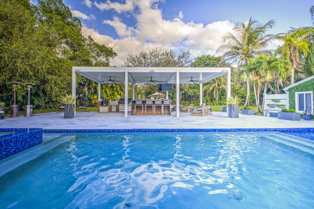 Active With Contract: $2,300,000 (5 beds, 4 baths, 3496 Square Feet)