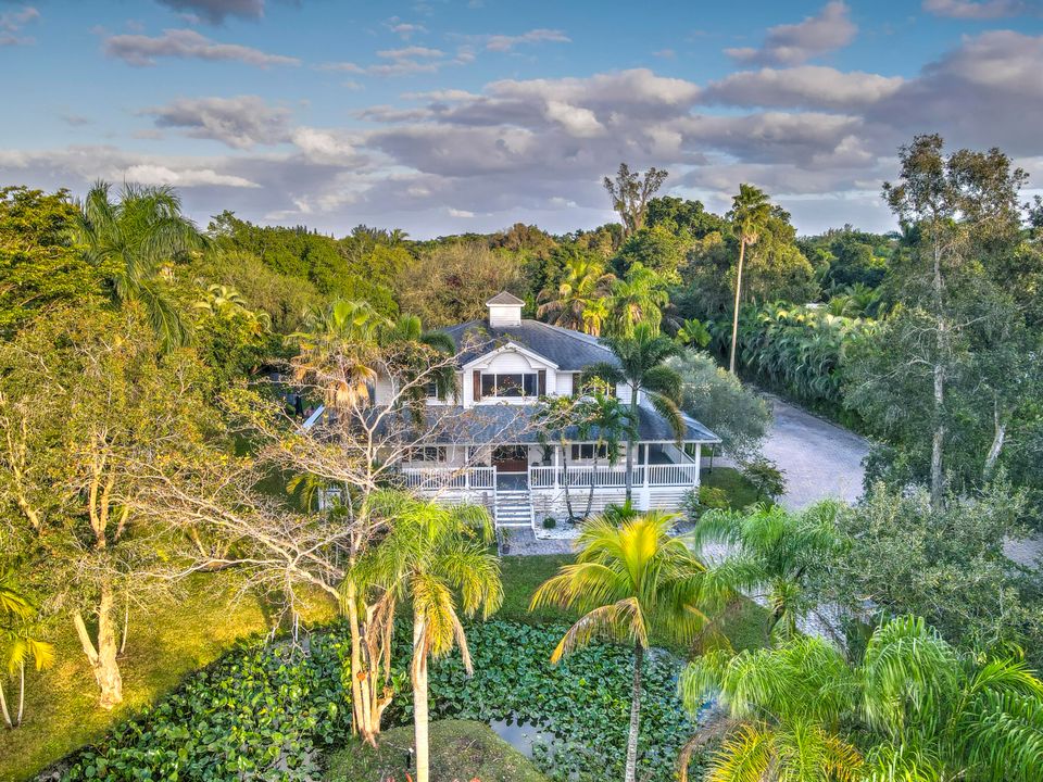 Active With Contract: $2,300,000 (5 beds, 4 baths, 3496 Square Feet)