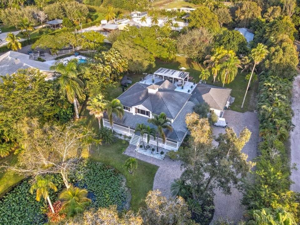 Active With Contract: $2,300,000 (5 beds, 4 baths, 3496 Square Feet)