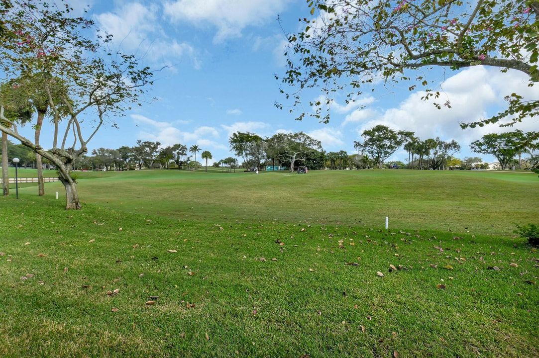 待售: $64,900 (2 贝兹, 2 浴室, 1383 平方英尺)