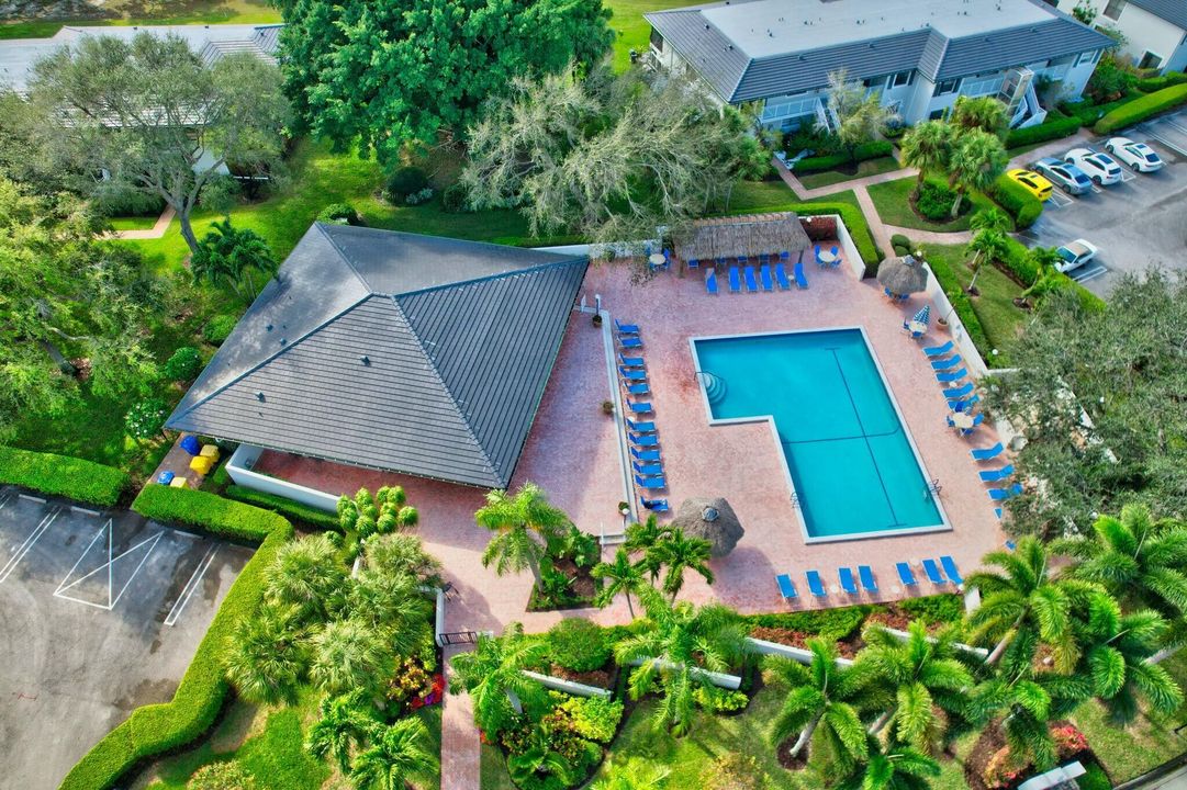 待售: $64,900 (2 贝兹, 2 浴室, 1383 平方英尺)