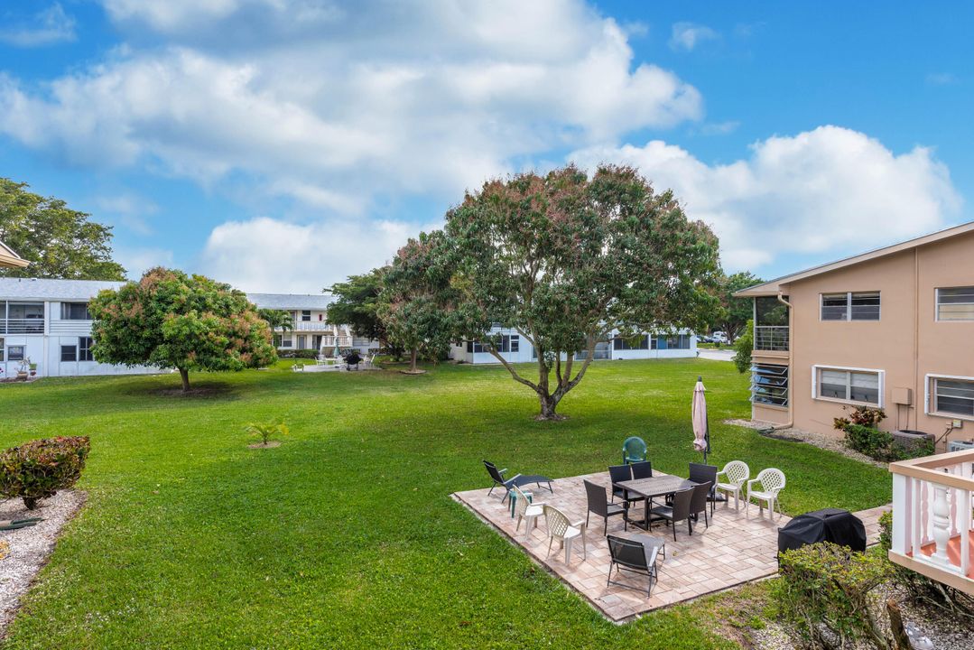 Под контрактом: $74,500 (1 спален, 1 ванн, 684 Квадратных фут)