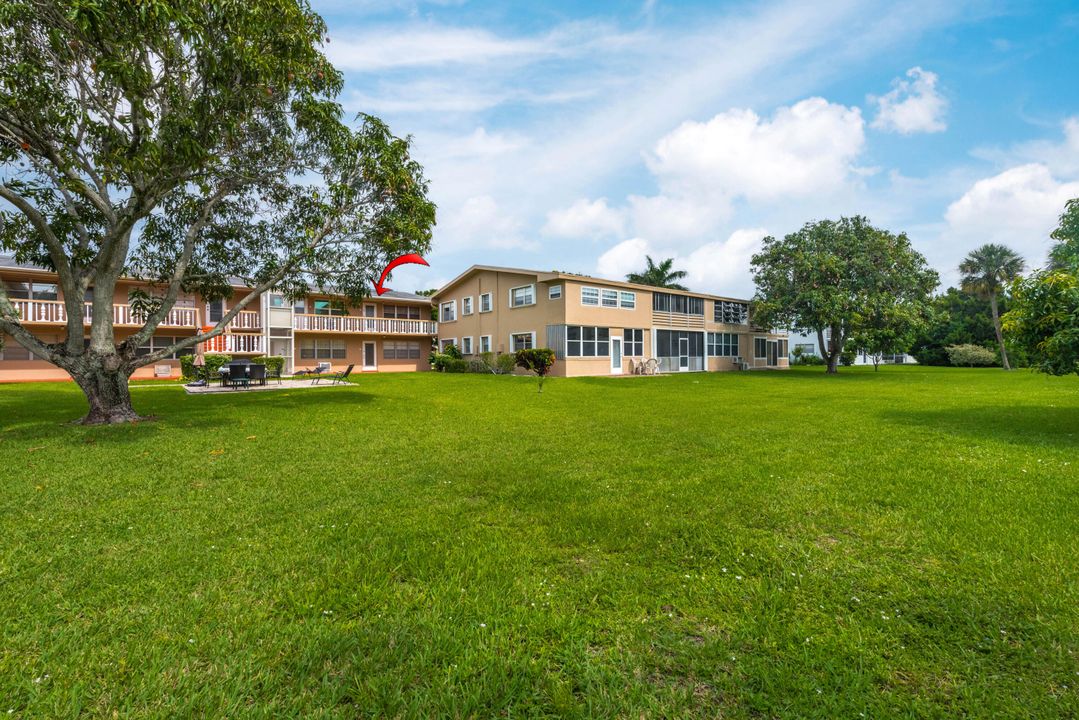 Под контрактом: $74,500 (1 спален, 1 ванн, 684 Квадратных фут)