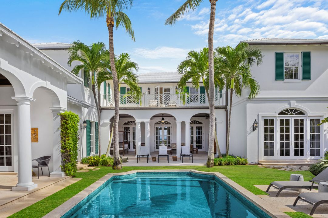 Recently Sold: $24,000,000 (5 beds, 7 baths, 7597 Square Feet)