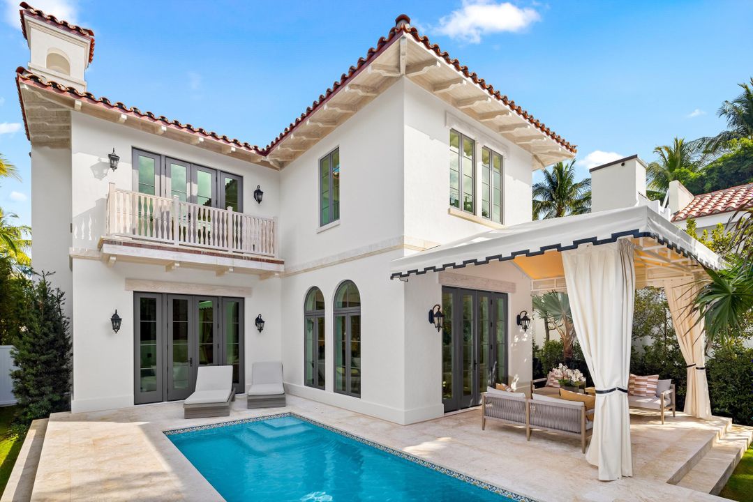 Active With Contract: $13,999,000 (4 beds, 5 baths, 3765 Square Feet)