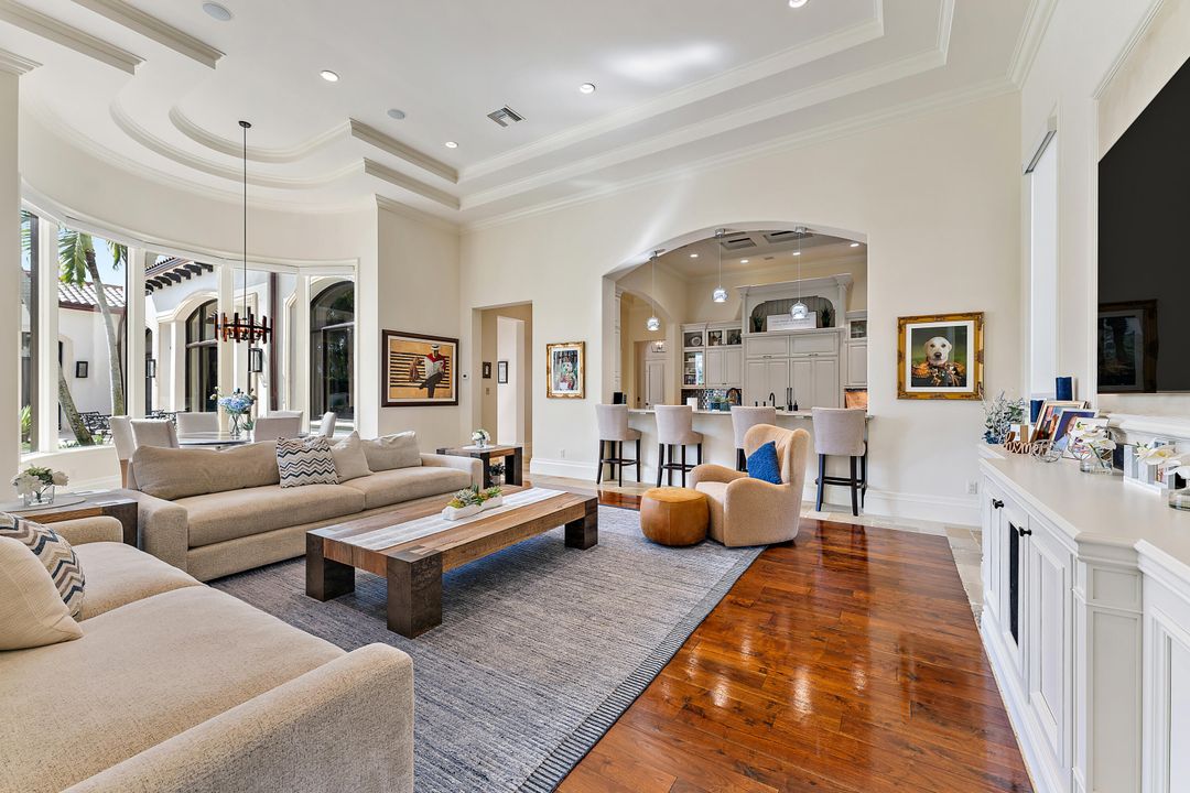 待售: $12,950,000 (5 贝兹, 7 浴室, 8477 平方英尺)