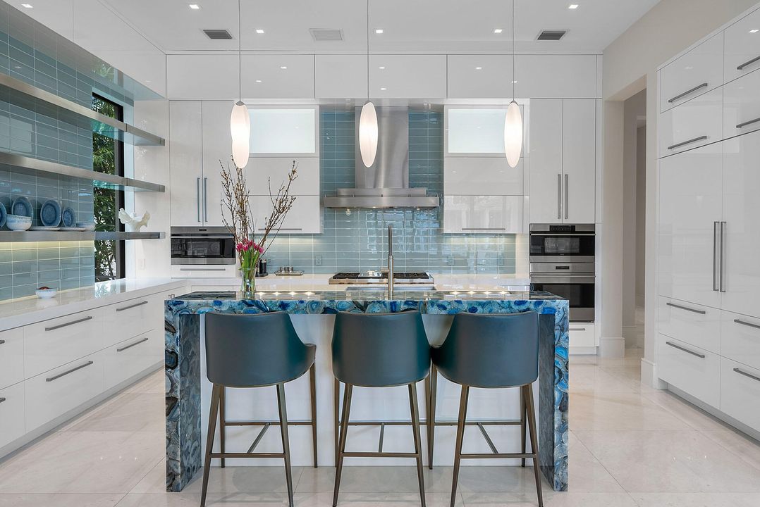 En Venta: $18,500,000 (5 camas, 6 baños, 9116 Pies cuadrados)