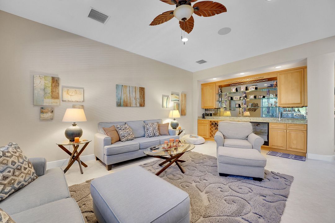 For Sale: $674,000 (3 beds, 3 baths, 2969 Square Feet)