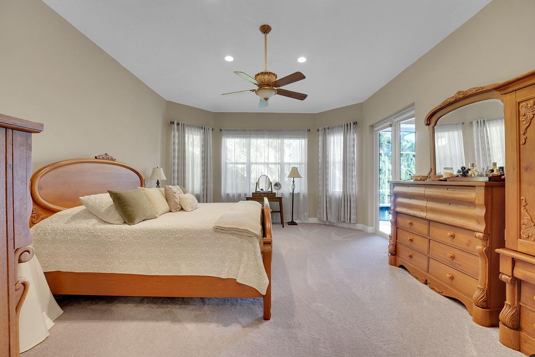 For Sale: $674,000 (3 beds, 3 baths, 2969 Square Feet)