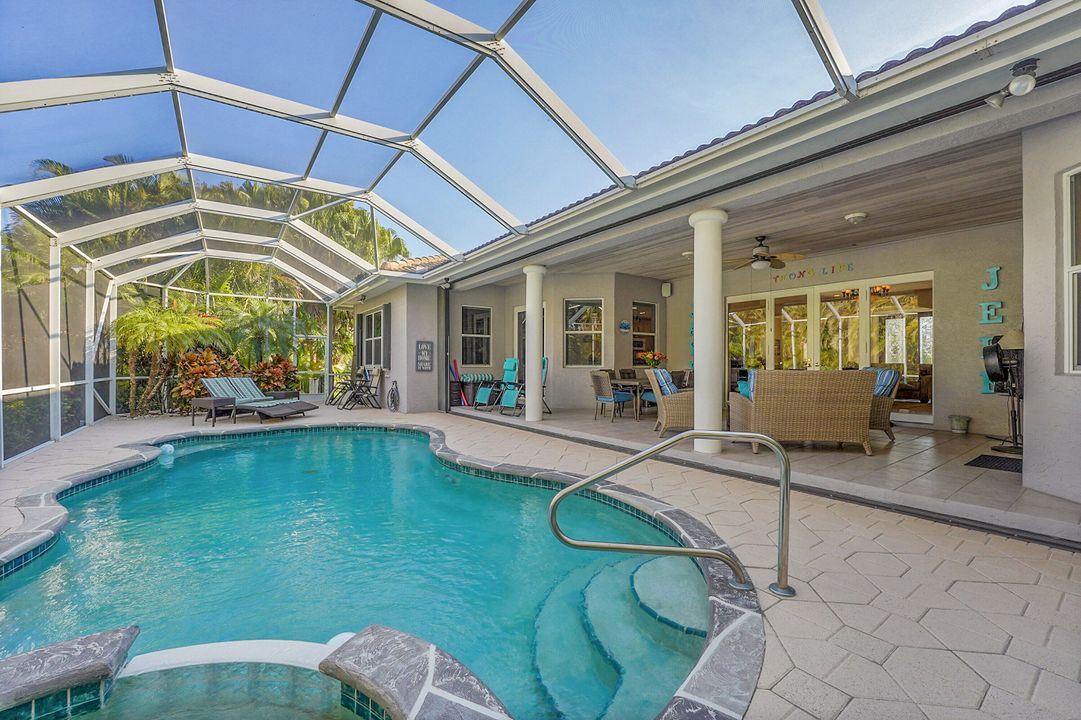 For Sale: $674,000 (3 beds, 3 baths, 2969 Square Feet)