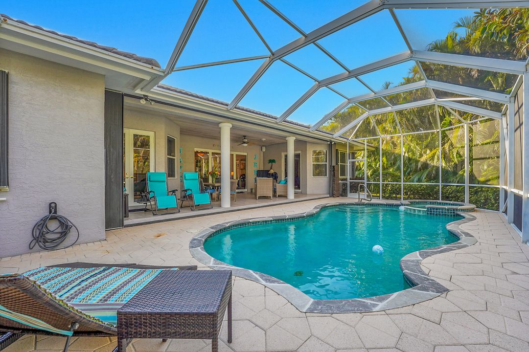 For Sale: $674,000 (3 beds, 3 baths, 2969 Square Feet)