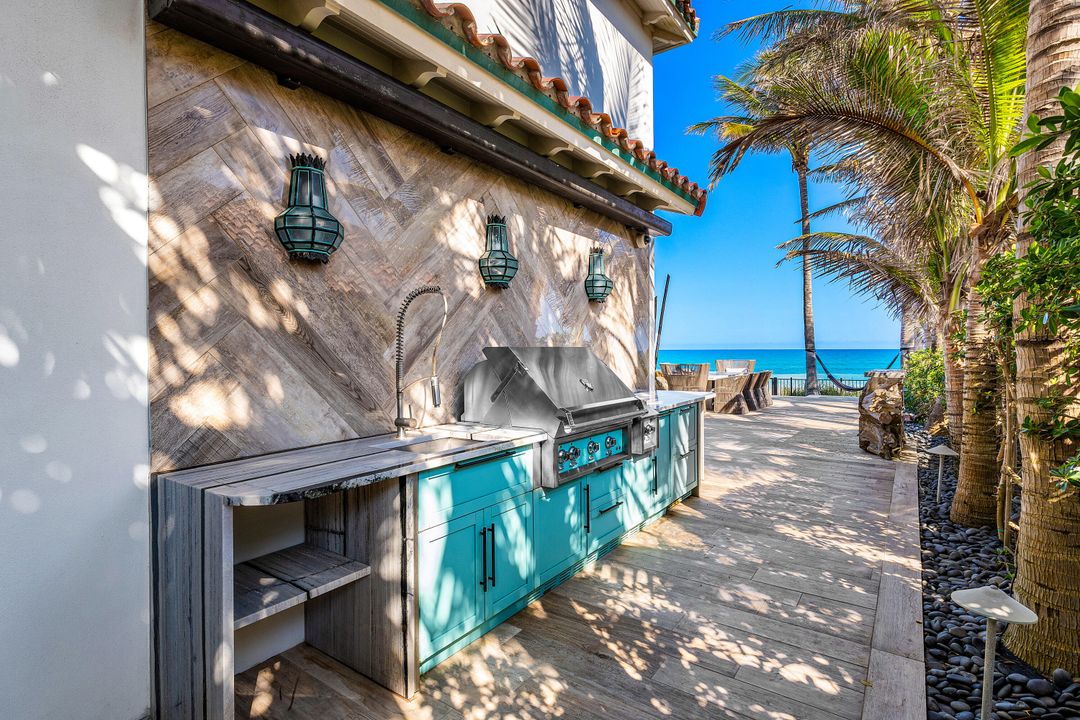 For Sale: $16,495,000 (5 beds, 5 baths, 5883 Square Feet)