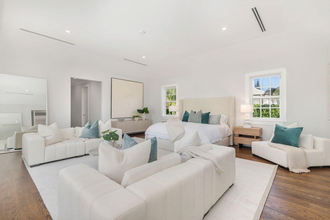 For Rent: $125,000 (4 beds, 6 baths, 7337 Square Feet)