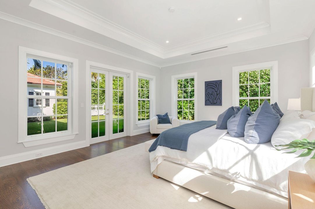 For Rent: $125,000 (4 beds, 6 baths, 7337 Square Feet)