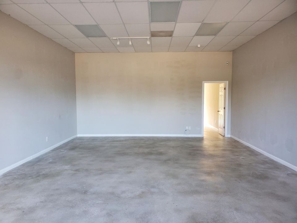 En Venta: $1,600 (0 camas, 0 baños, 9000 Pies cuadrados)