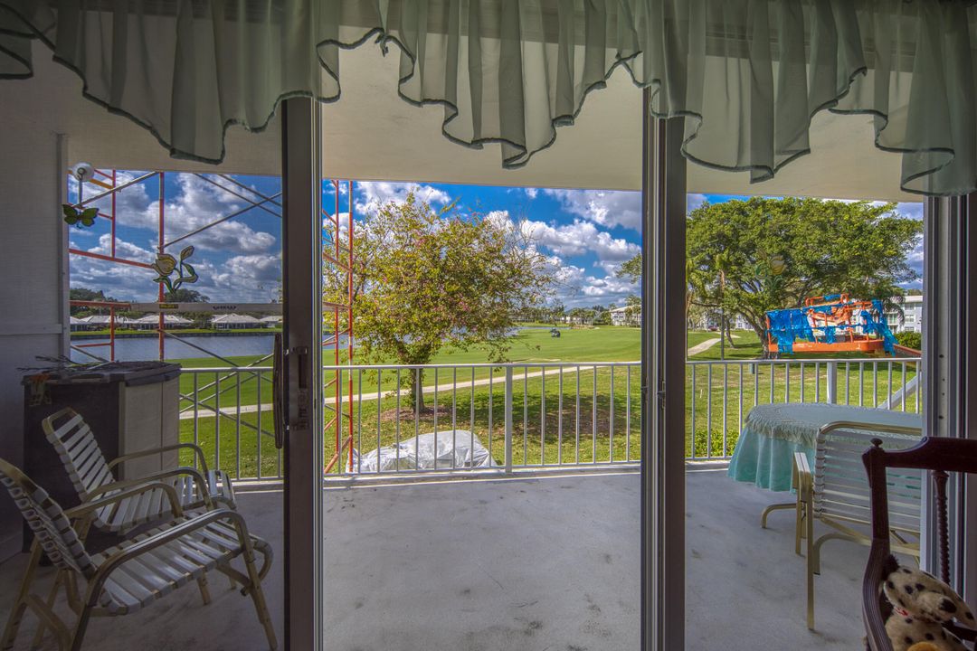 For Sale: $315,000 (2 beds, 2 baths, 1421 Square Feet)