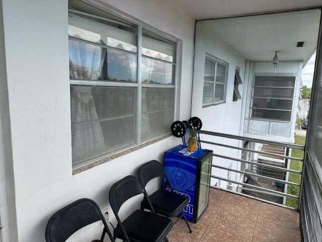 Active With Contract: $126,500 (2 beds, 2 baths, 950 Square Feet)