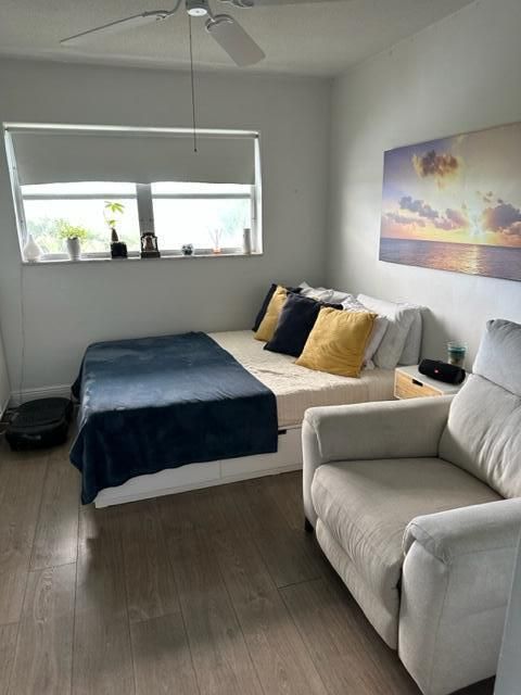 Active With Contract: $126,500 (2 beds, 2 baths, 950 Square Feet)